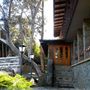 Bernti's Mountain Inn