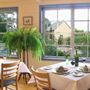 Vineyard Cottages & Cafe