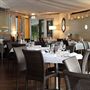 Sails Beach Restaurant & Bar