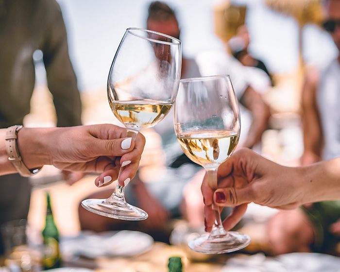Our Top 5 White Wines for Mother's Day