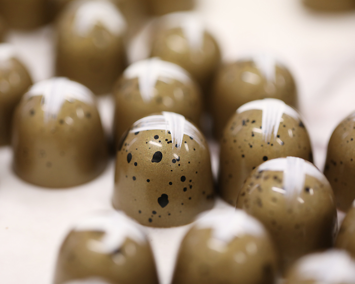 DIY: Hot Cross Bun Chocolate Truffles