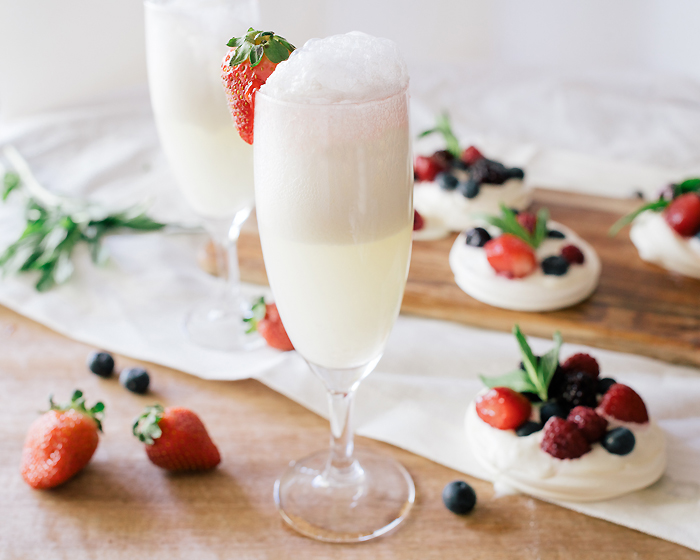 This Pavlova Mimosa is the Cocktail of Your Dreams