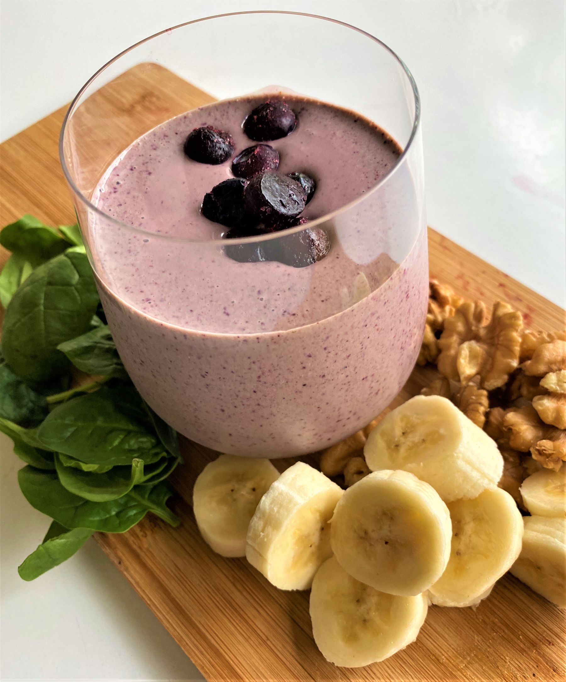 Burst into Breakfast with this Blueberry Smoothie - It's Alimentary!