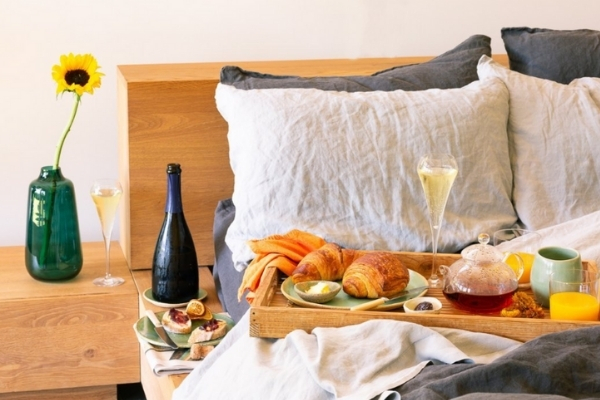 Wakey, Wakey, Eggs and Bakey – Have Breakfast in Bed Delivered to Your Door.