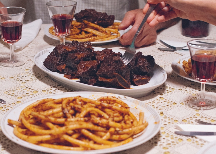 Time-perfected Recipes from Greece’s Grandmothers – Book Review Yiayia.