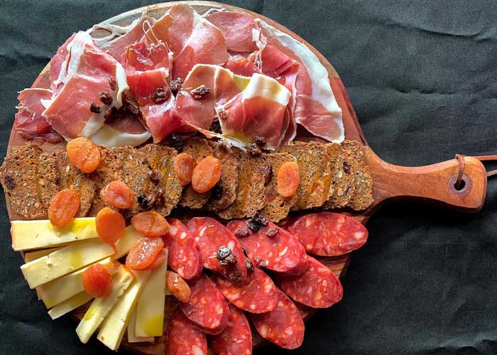 Great Way to Tapas the Time – Party Hardy at These Four Tapas Hangouts.