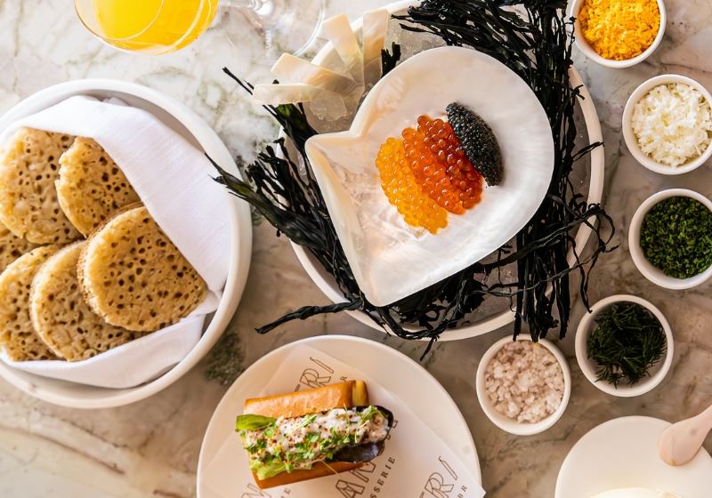 Crumpets and Caviar at French Brasserie, Franca.