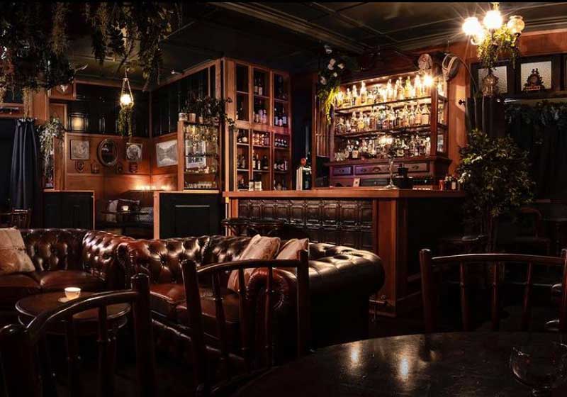 Australia's Sexiest Speakeasy Bars: Unveiling the Hottest Hidden Drinking Holes Across the Country