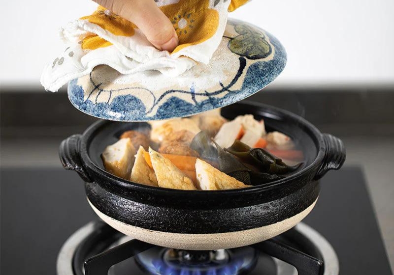 The Donabe (or Hot Pot): A Timeless Tradition in Japanese Kitchens