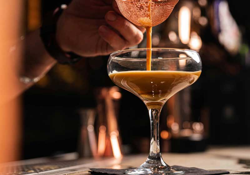 Mixology Masterclass: Crafting the Perfect At-home Cocktail