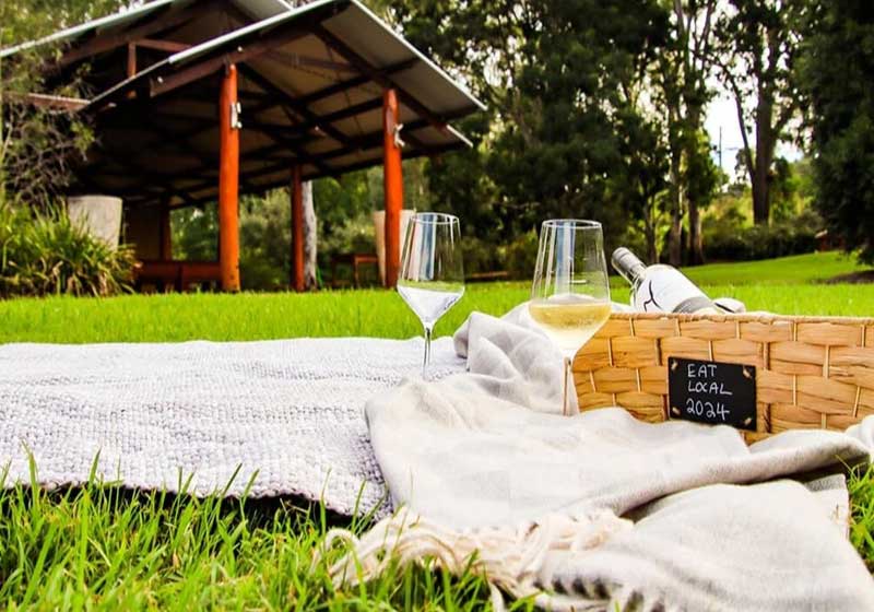 Food, Friends and Sunshine – 6 Venues to Grab Your Picnic Basket