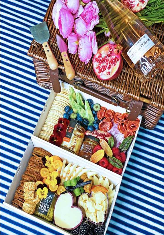 Gourmet on the Go: All the Tips You Need to Transform Your Picnic from Basic to Boujee