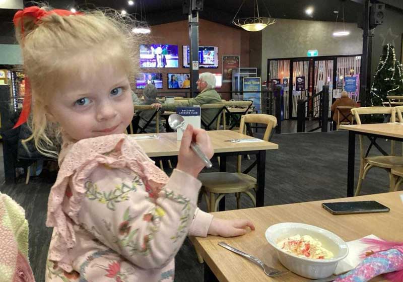 4 Venues Where Kids Eat Free!