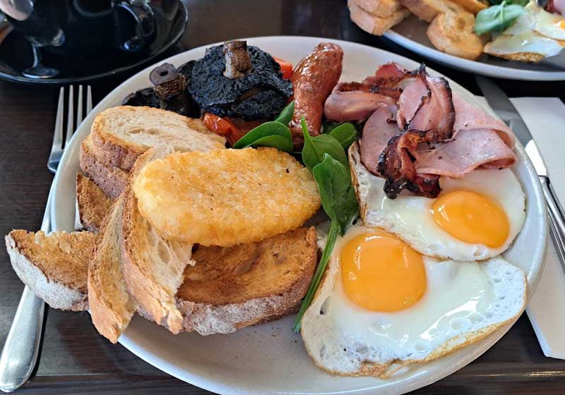 5 Egg-cellent Venues for You and the Brunch Bunch