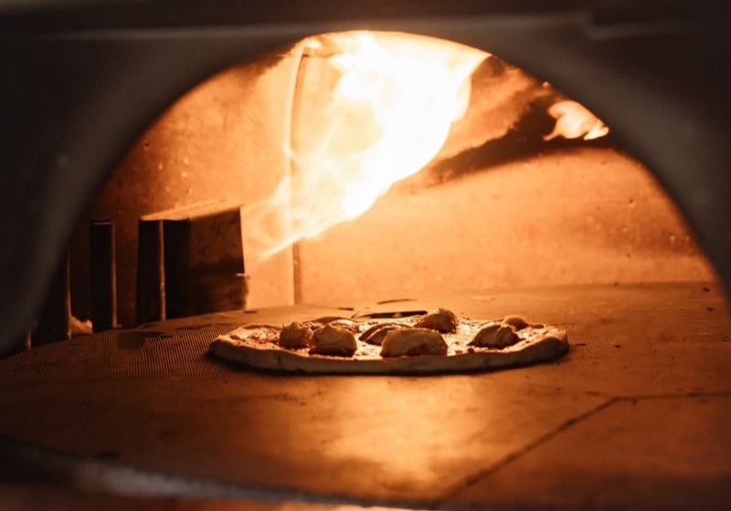 Wood-Fired Pizzas: Where to Find the Perfect Slice