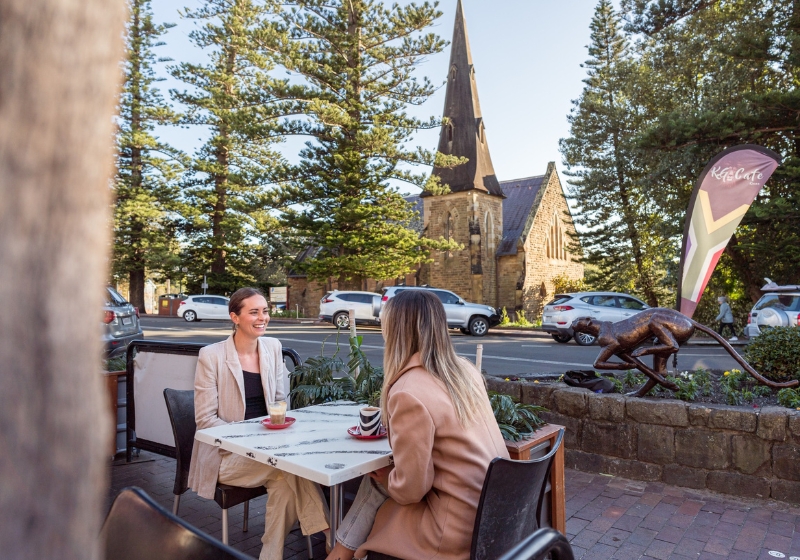 Outdoor Dining: Restaurants with Scenic Alfresco Spaces