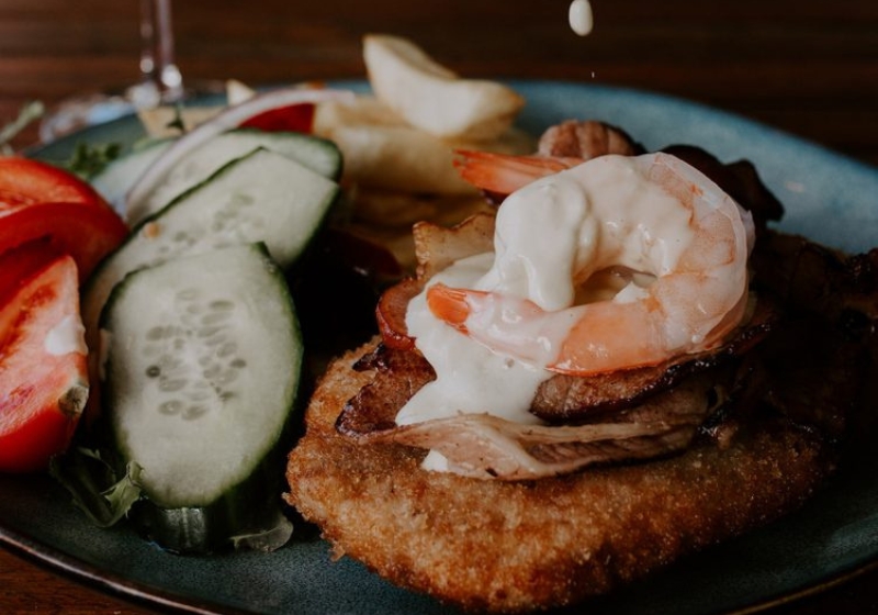 Beer Gardens and Breweries: Where to Enjoy a Pint