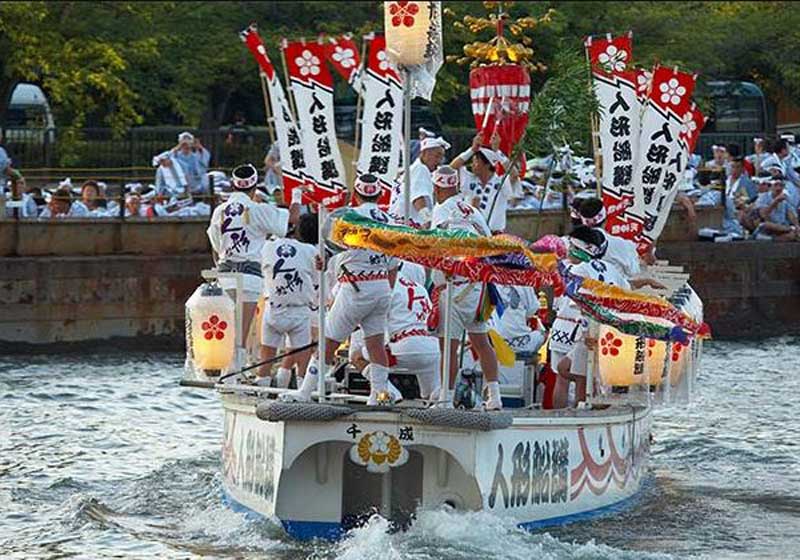 6 Japanese Summer Festivals to Put on Your Itinerary