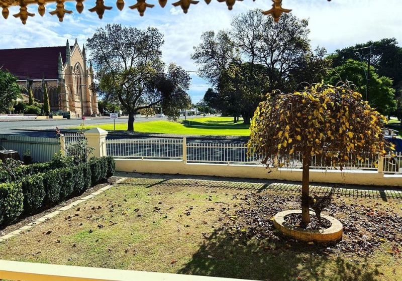 Relaxed Eats in Beautiful Settings You’ll Want to Linger Over
