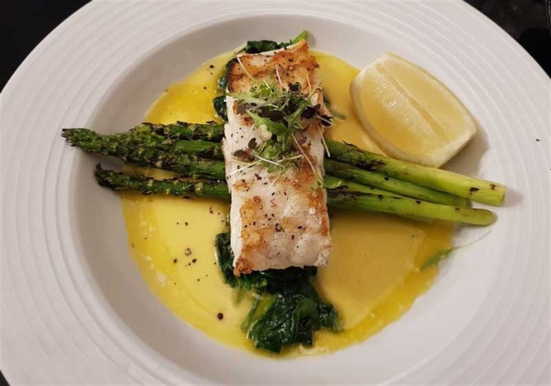 Fresh Seafood Dining in Style