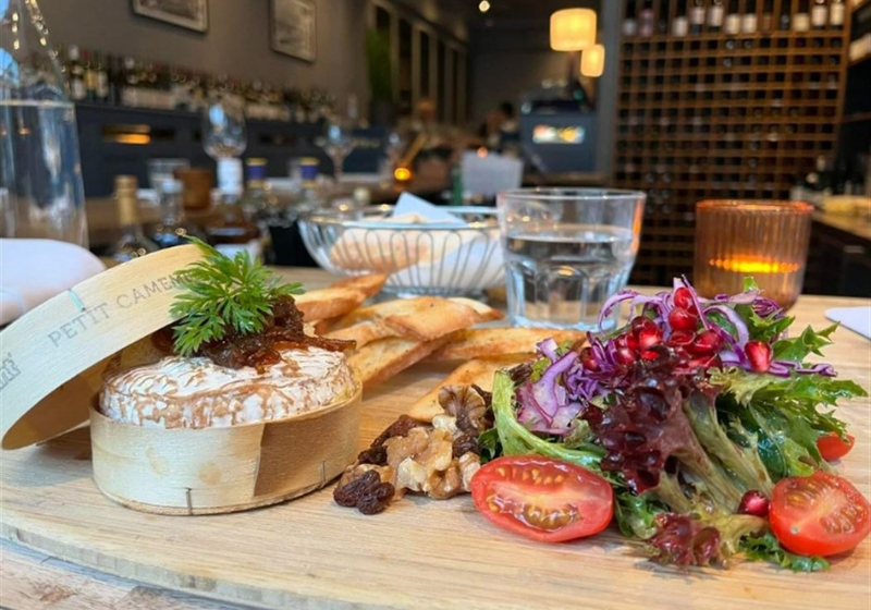 Discover the Best Cheeseboards and Artisan Cheese Spots Around the Country