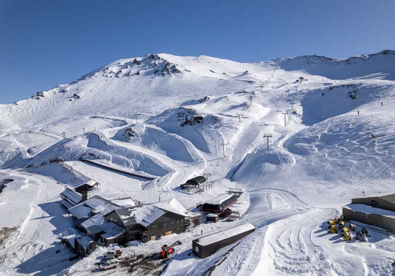 Early NZ Snowfall Opens Mt Hutt Skifield Early!