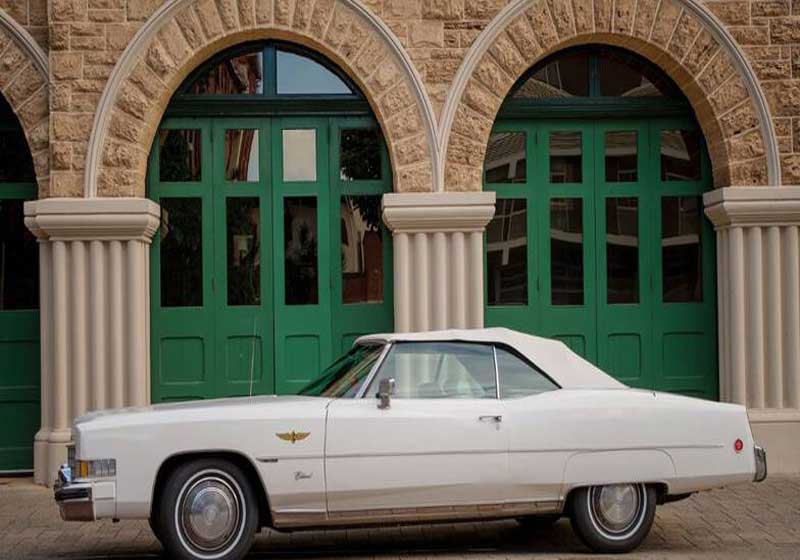 Driving through Time: Vintage Aussie Road Trips in Classic Cars