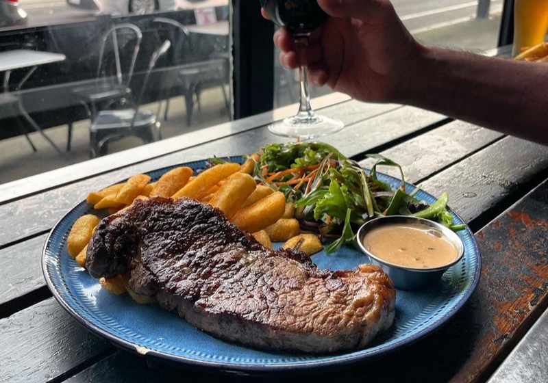 Where to Find Australia's Best Pub Steaks Right Now