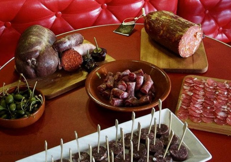 Mediterranean Marvels: 5 Venues Delivering Sun-soaked Flavour