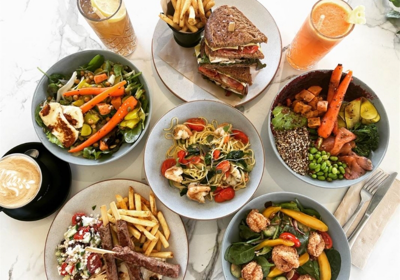 Late Lunch Club: Perfect Spots for the 2 pm to 4 pm Crowd