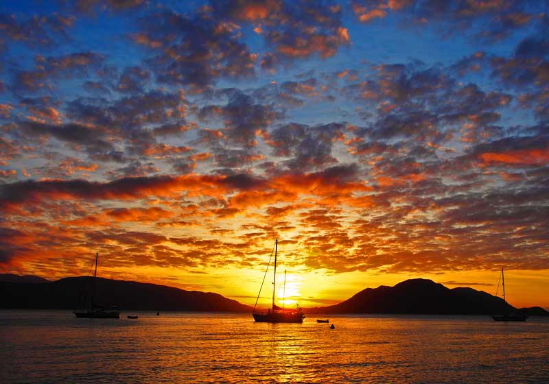 Get Paid to Watch the Sunset on Fitzroy Island!