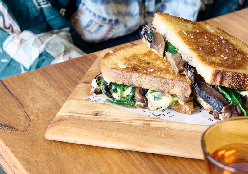 Less Meat, More Magic: Flexitarian-friendly Restaurants Redefining Dining