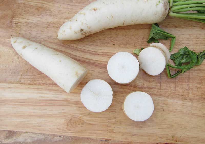 5 Easy Steps for Making Kimchi at Home