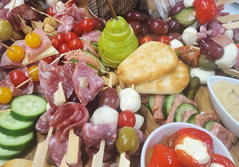 Discover 5 Must-Visit Wine Bars Serving Up Bold Drops & Culinary Excellence