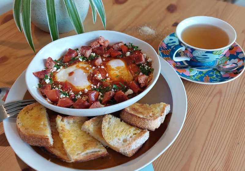 Bold Breakfast Spots: Discover Morning Menus That Break the Mold