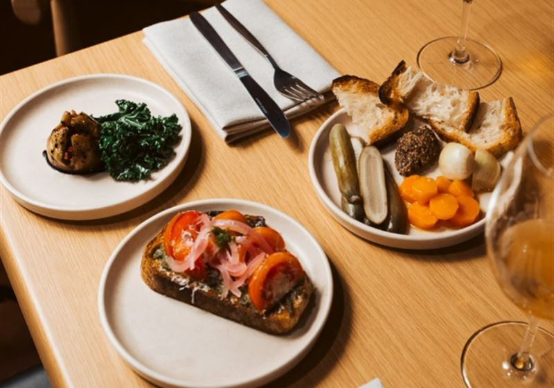 Bar Dining That’s Anything but Basic
