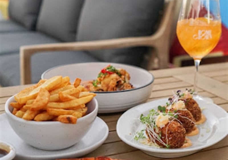 Bar Dining That’s Anything but Basic