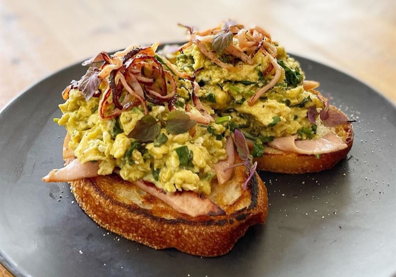 Stripped-Back Sophistication: 5 Venues Where Simple Food Shines