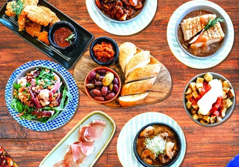 Dine with a View: Top Restaurants That Come Alive at Sunset