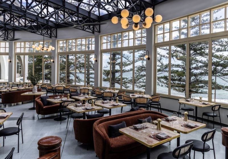5 Restaurants with Breathtaking Water Views that Redefine Oceanfront Dining