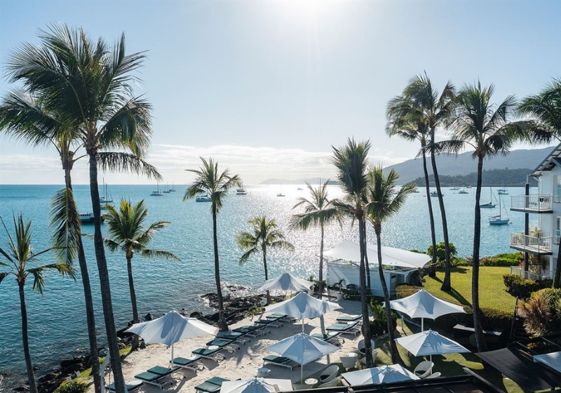 5 Restaurants with Breathtaking Water Views that Redefine Oceanfront Dining