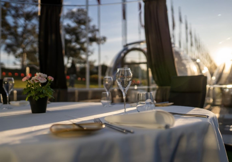 5 Restaurants with Breathtaking Water Views that Redefine Oceanfront Dining