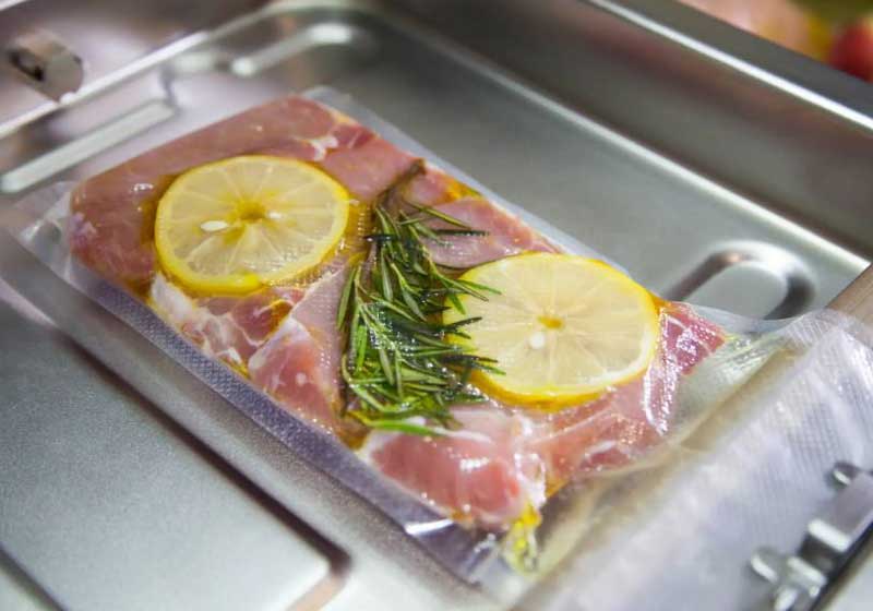 Sous Vide v Slow Cooking for Gourmet Home Cooking
