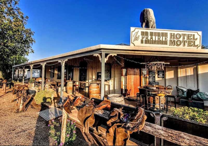 A Road Trip Through Australia’s Back Country Pubs: Cold Beers, Warm Characters and Timeless Tales