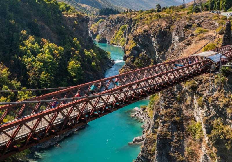 Discover the Magic of Spring and Summer in Queenstown