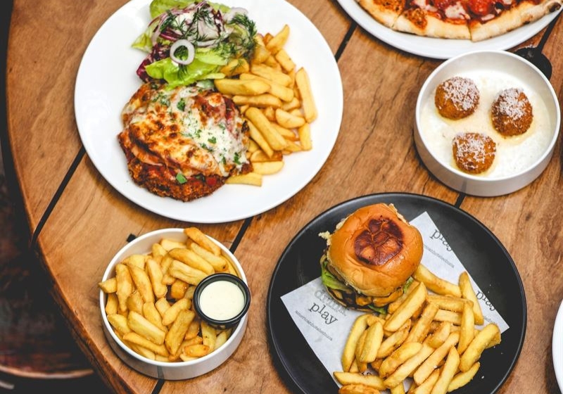 Top Places for a Leisurely Group Catch-Up
