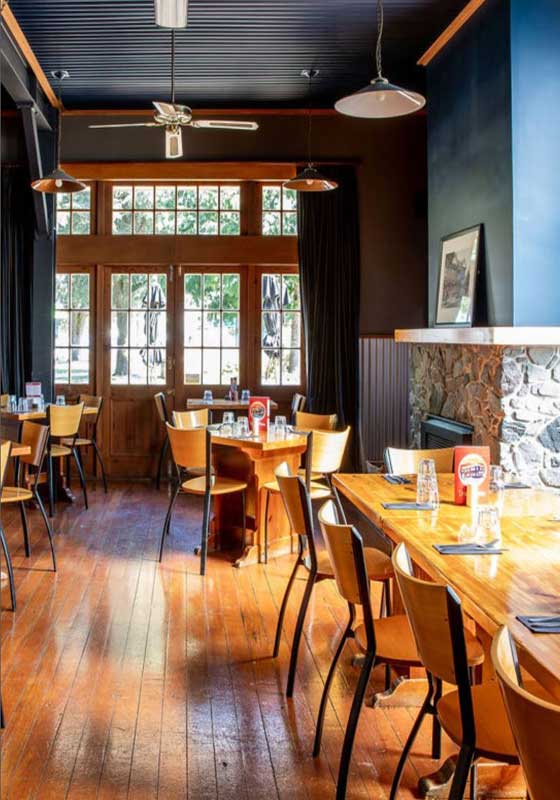 Methven’s Iconic Blue Pub: A Thread in the Tapestry of NZ’s South Island Charm