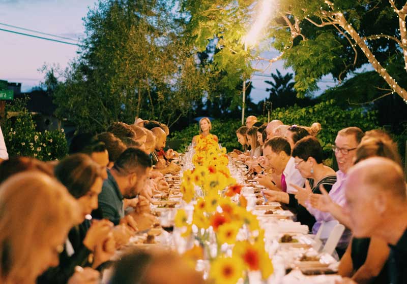The Communal Table – The Rise of Communal Dining and Dining with Strangers