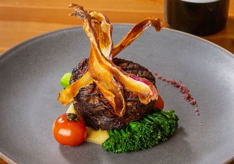 Savouring Style: The Art of the Long Lunch in Australia