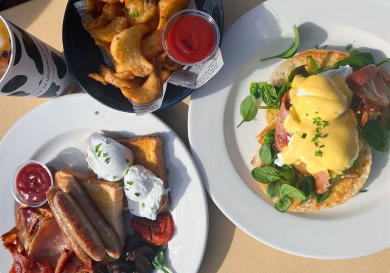 Sharing Plates: The Best Venues for Culinary Togetherness